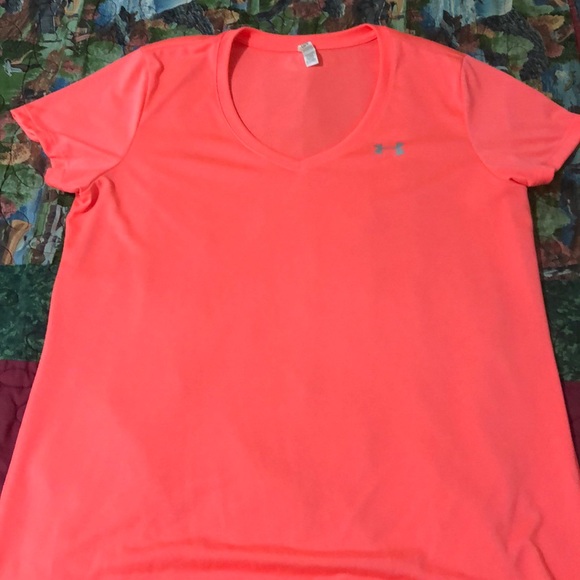 Under Armour Tops - Under Armour